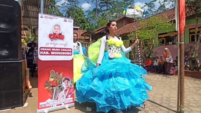 Orang Muda Ganjar Jawa Tengah Adakan Recycle Costume Show di Wonosobo