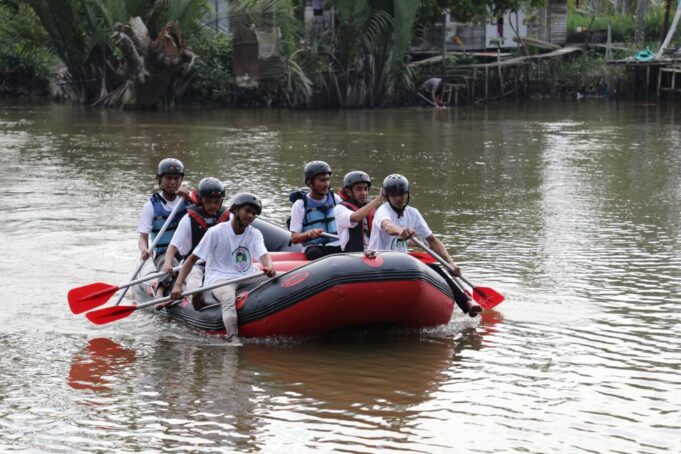 Santri Ganjar Gelar Pelatihan Tanggap Bencana Banjir Rob untuk Warga Pesisir di Kalsel