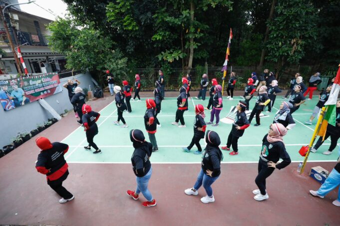 Kowarteg Ganjar Ajak Ibu-Ibu di Jaksel Kembali Bugar dengan Senam Ceria