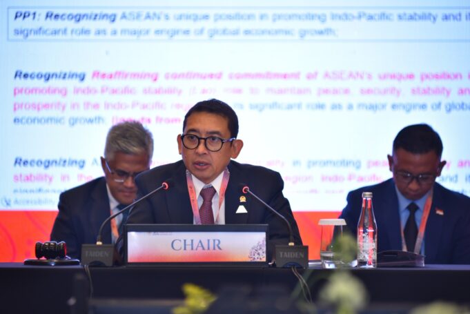 Dr. Fadli Zon_Ketua BKSAP DPR RI, Presiden Southeast Asian Parliamentarians Against Corruption (SEAPAC), Wakil Ketua Umum DPP Partai Gerindra