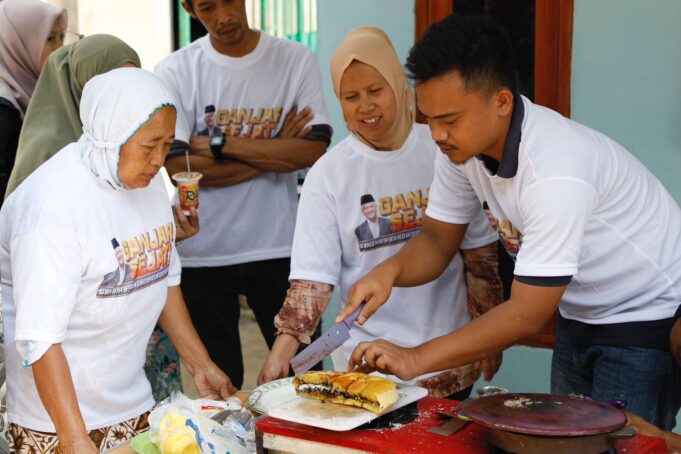 Ganjar Sejati Gelar Pelatihan Membuat Martabak: Ide Peluang Usaha