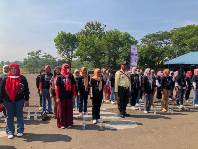 Semarakkan HUT Ke-78 RI, Ganjaran Buruh Berjuang Gelar Upacara Kemerdekaan di Subang