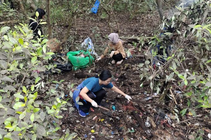 Kegiatan Bersih-Bersih Sampah