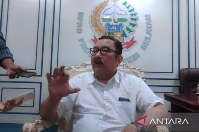 Wakil Ketua DPRD Sulsel Ni'matullah Erbe