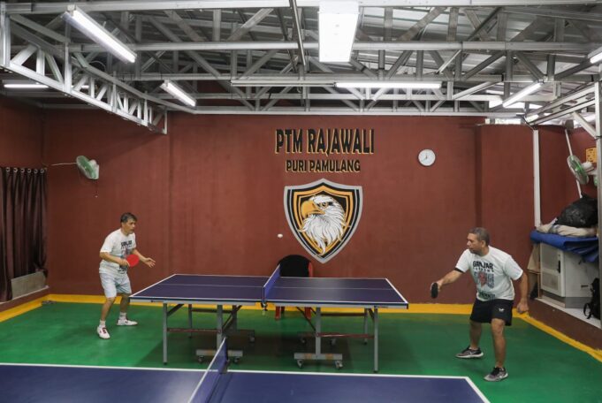 Gardu Ganjar Banten memberikan bantuan pembangunan pos aula untuk kepentingan masyarakan di Puri Pamulang Gardu Ganjar Banten memberikan bantuan pembangunan pos aula untuk kepentingan masyarakan di Puri Pamulang