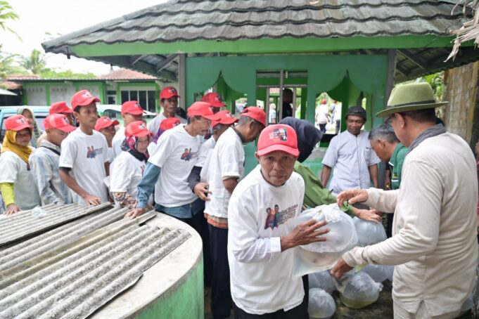 Pelatihan budidaya ikan air tawar bersama Sahabat Sandi Uno Dulur Galuh Babarengan Ganjar