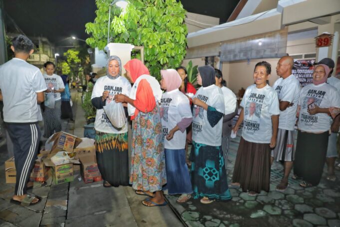 Optimisme Masyarakat Surabaya Terhadap Ganjar Pranowo: Dukungan Penuh untuk Reformasi Penyaluran Bansos