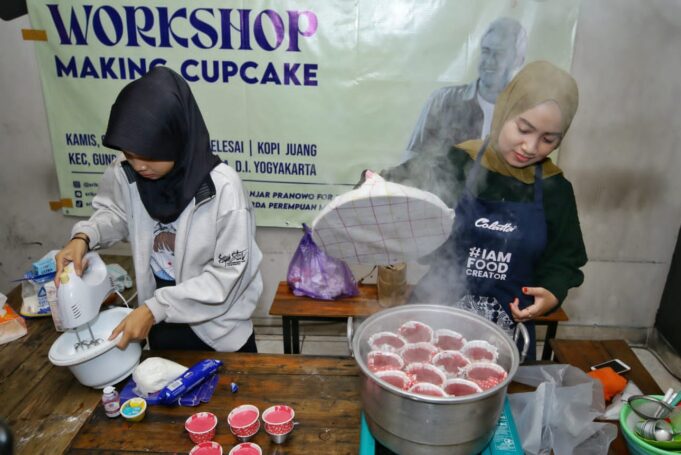 Seperti Cupcake, Ganjar-Mahfud Digemari Milenial di Yogyakarta Berkat Kegiatan Sukarelawan yang Produktif