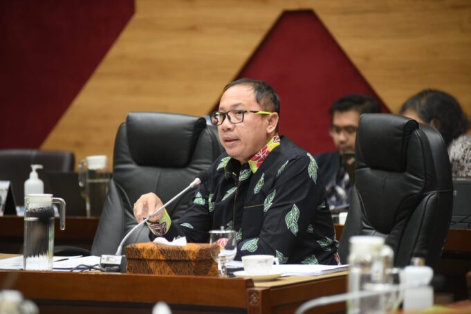 Anggota_Komisi_X_DPR_RI_Muhammad_Purnamasidi_saat_mengikuti__Rapat_Kerja_Komisi_X_DPR_RI_dengan_Keme20240830142504