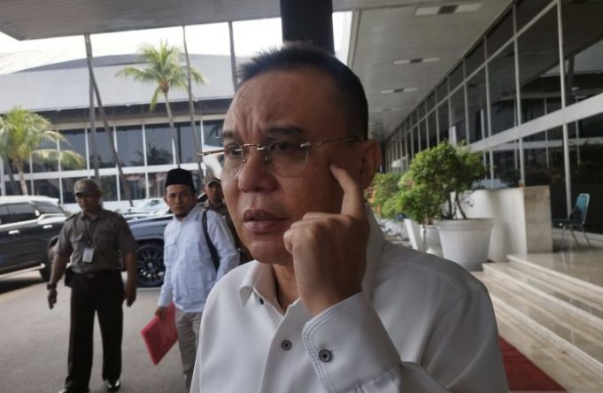 Wakil Ketua DPR RI Sufmi Dasco Ahmad di kompleks parlemen, Jakarta, Kamis (10/10/2024).