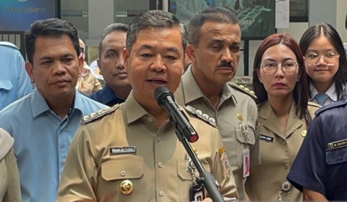 Penjabat Gubernur DKI Jakarta Teguh Setyabudi saat dijumpai di SMKN 26 Jakarta Timur, Senin (21/10/2024).