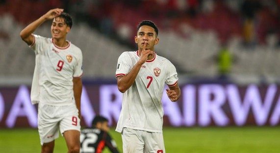 Pemain Timnas Indonesia Marcelino Ferdianan selebrasi usai bobol gaang Arab Saudi.