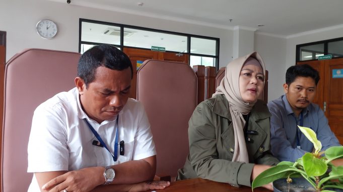 Calon Komisioner Kompolnas Nur Setia Alam Prawiranegara didampingi Kuasa Hukum usai menjalani sidang perdana gugatan di PTUN Jakarta