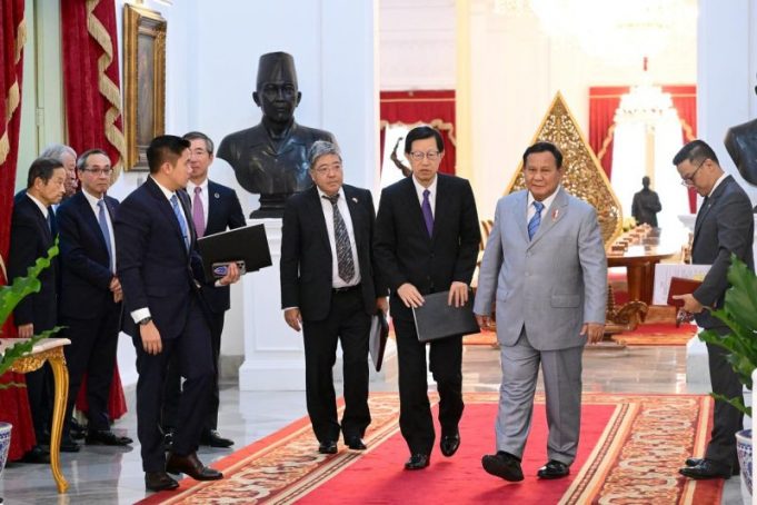 Presiden RI Prabowo Subianto bertemu dengan perwakilan pengusaha Jepang dari Japan-Indonesia Association (JAPINDA) di Istana Negara, Kamis (5/12/2024).