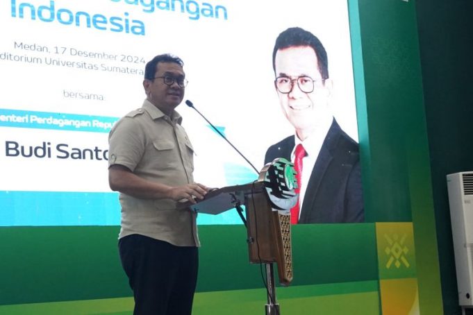 Menteri Perdagangan (Mendag) Budi Santoso saat memberikan kuliah umum di Universitas Sumatera Utara (USU), Medan, Sumatera Utara, Selasa (17/12/2024).