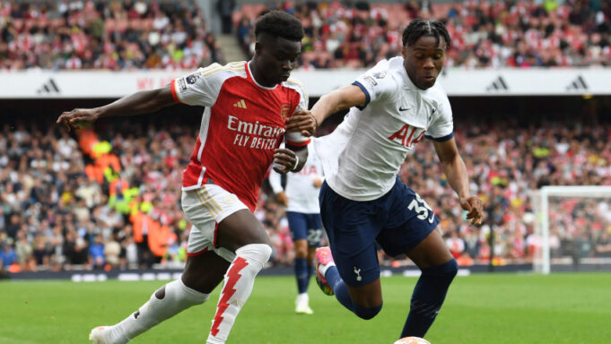 Duel pemain Arsenal dan Tottenham