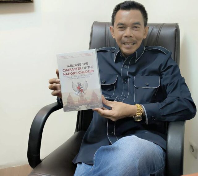 Agus-Widjajanto-Krisis-Multidimensi