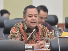 DPR Tegaskan Kursi OJK dan BEI Tak Akan Diisi Pejabat BUMN atau Danantara