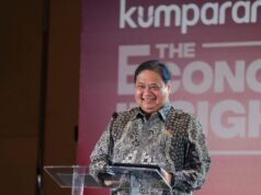 Airlangga Ungkap Redenominasi Rupiah Belum Dibahas Menteri Koordinator Bidang Perekonomian Airlangga Hartarto saat menyampaikan sambutan dalam acara The Economic Insights 2025 yang diselenggarakan oleh Kumparan di Jakarta, Rabu (19/2/2025).