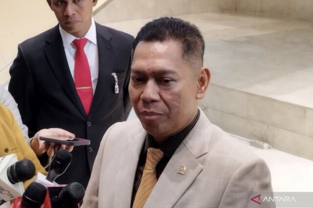 Wakil Ketua DPR RI Adies Kadir di Kompleks Parlemen, Jakarta.