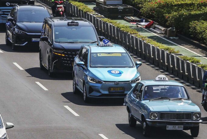 KONVOI ARMADA BLUEBIRD DI 80 TAHUN KEMERDEKAAN_DWI PAMBUDO_RM5