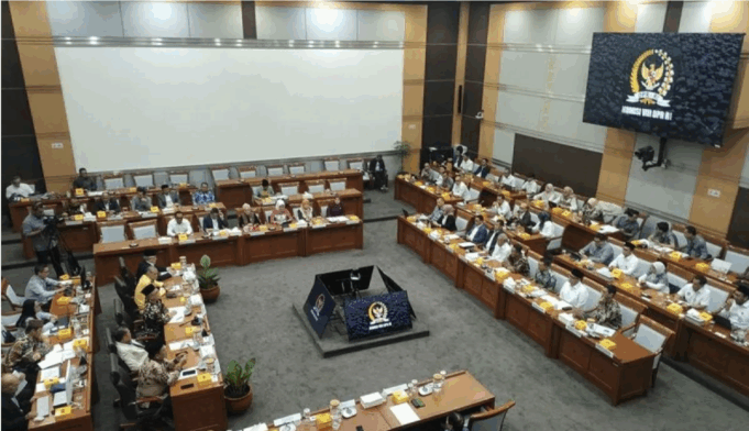 Ketua Komisi VIII DPR RI Marwan Dasopang memimpin rapat RUU Haji dan Umrah di kompleks parlemen, Jakarta, Senin (25/8/2025). ANTARA/Bagus Ahmad Rizaldi/am.