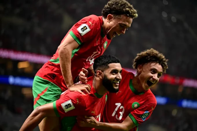 Para pemain Maroko merayakan gol yang mereka buat ke gawang Niger pada laga Grup E Kualifikasi Piala Dunia 2026 zona Afrika di Stadion Prince Moulay Abdellah, Rabat, Jumat (5/9/2025) waktu setempat. Pada pertandingan itu, Maroko menang 5-0 dan lolos ke Piala Dunia 2026. (FIFA)