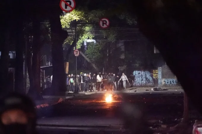 Situasi saat kepolisian bersama TNI melakukan patroli di kawasan Tamansari, Kota Bandung, Jawa Barat, Senin (1/9/2025). (ANTARA/HO-Polda Jabar)