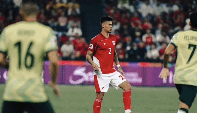 Pemain timnas Indonesia Mees Hilgers saat tampil melawan timnas Australia dalam laga ketujuh kualifikasi Piala Dunia 2026 Grup C di Stadion Sepak Bola Sydney, Kamis (20/3/2025). ANTARA/HO-PSSI/am.