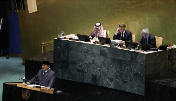 Presiden RI Prabowo Subianto berpidato dalam Konferensi Tingkat Tinggi (KTT) mengenai Palestina dan Solusi Dua Negara di Markas Perserikatan Bangsa-Bangsa (PBB), New York, Amerika Serikat, Senin (22/9/2025) sore waktu setempat. ANTARA/HO-Biro Pers Sekretariat Presiden.