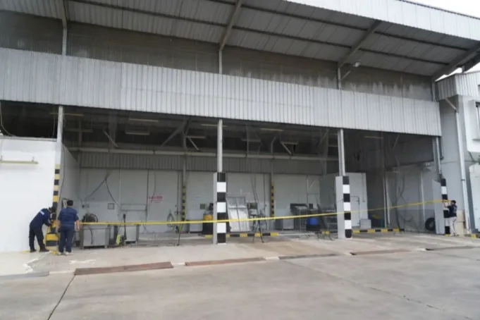 1000538998.jpg Kementerian Lingkungan Hidup/Badan Pengendalian Lingkungan Hidup (KLH/BPLH) RI melakukan penyegelan yang dilakukan di PT Peter Metal Technology Indonesia (PMT) guna mencegah risiko pencemaran radioaktif di Kabupaten Serang, Kamis (11/9/2025). ANTARA/HO-KLH.