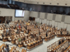 Gelombang Penolakan Publik Menguat Jelang Pengesahan RKUHAP Sejumlah Anggota DPR RI menghadiri Rapat Paripurna DPR RI di kompleks parlemen, Jakarta, Kamis (2/10/2025). ANTARA/Bagus Ahmad Rizaldi.