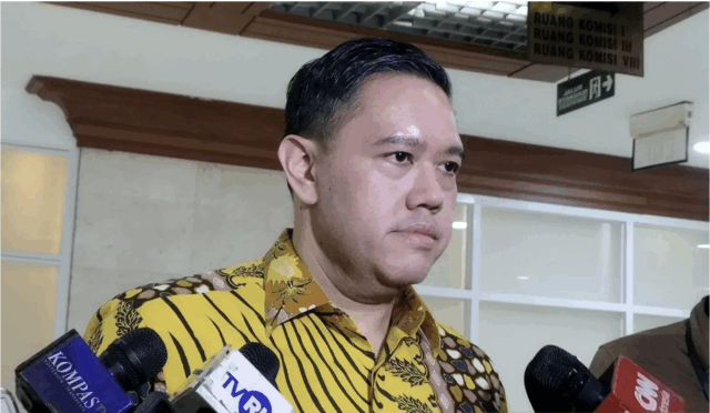 Wakil Ketua Komisi I DPR RI Dave Laksono di kompleks parlemen, Jakarta, Senin (8/9/2025). ANTARA/Bagus Ahmad Rizaldi/aa.