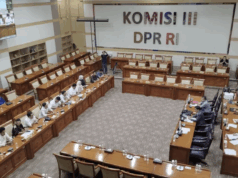 DPR Gelar Uji Kelayakan dan Kepatutan Calon Anggota Komisi Yudisial Komisi III DPR RI menggelar rapat audiensi dengan Aliansi Mahasiswa Nusantara di kompleks parlemen, Jakarta, Rabu (15/10/2025). ANTARA/Bagus Ahmad Rizaldi