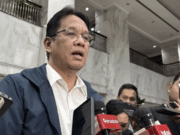 Menkeu Purbaya Nyindir Media, Tapi Lupa Bedakan Bendahara dengan Kasir Negara Menteri Keuangan Purbaya Yudhi Sadewa menjawab pertanyaan wartawan dalam wawancara cegat di kantor Kementerian Keuangan, Jakarta, Selasa (21/10/2025). ANTARA/Imamatul Silfia/pri.