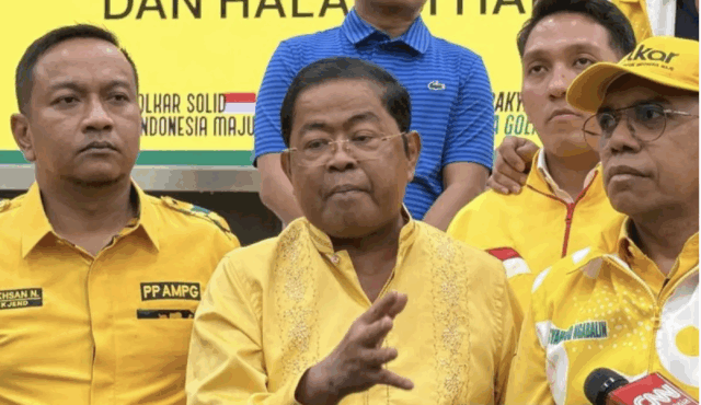 Wakil Ketua Umum Dewan Pimpinan Pusat (DPP) Partai Golkar Idrus Marham (tengah). ANTARA/HO-Partai Golkar/pri.