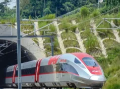 Dana Rampasan Koruptor Jadi Solusi Utang Kereta Cepat Whoosh? Ini Penjelasan KPK Ilustrasi - Kereta Cepat Whoosh (ANTARA)