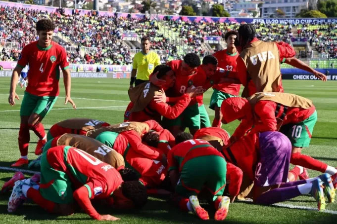 image-32.jpg Para pemain Timnas U-20 Maroko merayakan keberhasilan mereka mengalahkan Timnas U-20 Prancis pada babak semifinal Piala Dunia U-20 2025 di Stadion Elias Figueroa Brander, Valparaiso, Rabu (15/10/2025) waktu setempat. (FIFA.com)