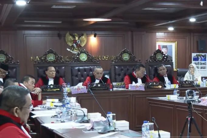 Ketua MKD DPR RI Nazaruddin Dek Gam memimpin sidang pemeriksaan saksi di kompleks parlemen, Jakarta, Senin (3/11/2025). ANTARA/HO-DPR
