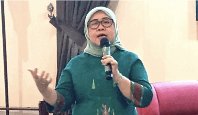 Anggota Komisi VII DPR RI Siti Mukaromah menjadi pembicara dalam kegiatan Sekolah Parlemen 2025 di Laboratorium Terpadu Fakultas Ekonomi dan Bisnis (FEB) Universitas Jenderal Soedirman (Unsoed) Purwokerto, Kabupaten Banyumas, Jawa Tengah, Sabtu (1/11/2025). ANTARA/Sumarwoto
