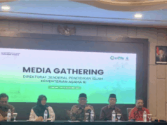 Kemenag Berharap OMI Bisa Lahirkan Saintis Muda dari Madrasah Konferensi pers penguatan kehumasan dan sinergi dengan media yang diinisiasi Direktorat Jenderal Pendidikan Islam Kemenag, di Lampung, Kamis (6/11/2025). ANTARA/Asep Firmansyah