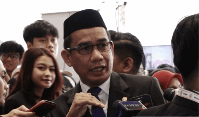 Anggota Komisi III Dewan Perwakilan Rakyat (DPR) Rudianto Lallo saat ditemui di Kompleks Parlemen, Jakarta, Jumat (15/8/2025). (ANTARA/Agatha Olivia Victoria)