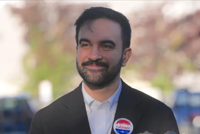 Kandidat Partai Demokrat, Zohran Mamdani terpilih sebagai Wali Kota New York City, AS, 4 November 2025 setelah meraup suara terbanyak, serta menjadi Muslim dan warga keturunan Asia Selatan pertama yang menduduki jabatan tersebut. /ANTARA/Anadolu/py.