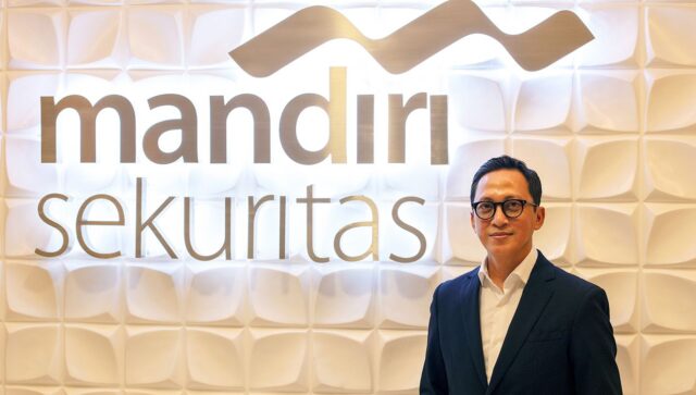 Direktur Utama Mandiri Sekuritas, Oki Ramadhana,