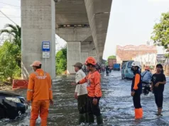 BPBD Catat Sejumlah Lokasi di Jakut dan Kabupaten Seribu Terendam Banjir Rob Banjir rob yang terjadi di Jalan RE Martadinata, Papanggo, Tanjung Priok, Jakarta Utara, Jumat (5/12/2025). (ANTARA/HO-BPBD).