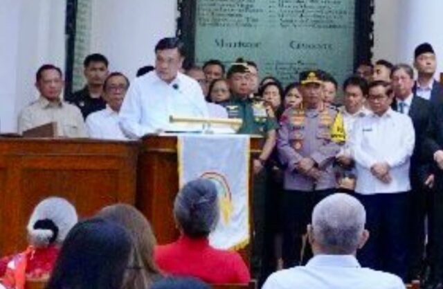 Mendagri Tinjau Persiapan Natal 2025