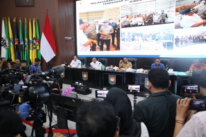 Menteri Dalam Negeri (Mendagri) Muhammad Tito Karnavian menjelaskan tata cara penyaluran bantuan pangan