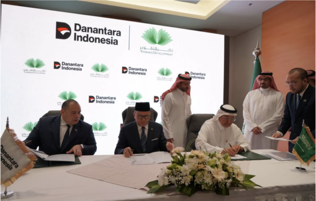 Screenshot 2025-12-15 at 12.35.07 PM Danantara Indonesia, melalui Danantara Investment Management (DIM), mengumumkan penandatanganan perjanjian dengan Thakher Development Company terkait akuisisi aset perhotelan dan real estat yang berlokasi di dalam kawasan Thakher City, Makkah, Arab Saudi, Minggu (14/12/2025) (ANTARA/HO-Danantara)