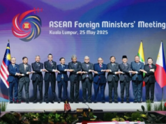 Malaysia Gelar Pertemuan Khusus Menlu ASEAN Bahas Konflik Perbatasan Kamboja–Thailand Arsip Foto - Pertemuan Para Menteri Luar Negeri ASEAN (ASEAN Foreign Ministers Meeting/AMM) yang diselenggarakan sebelum rangkaian KTT ke-46 ASEAN di Kuala Lumpur Convention Center, Malaysia, Minggu (25/5/2025). ANTARA/HO-Kemlu RI/aa.