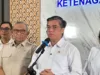 Menaker Minta Gubernur Tetapkan Upah Minimum Paling Lambat 24 Desember 2025 Menteri Ketenagakerjaan Yassierli memberi keterangan ketika ditemui di Kantor Kementerian Ketenagakerjaan, Jakarta, Rabu (17/12/2025). (ANTARA/Putu Indah Savitri)